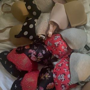 Victoria’s Secret + More LOT of 12 Bra’s